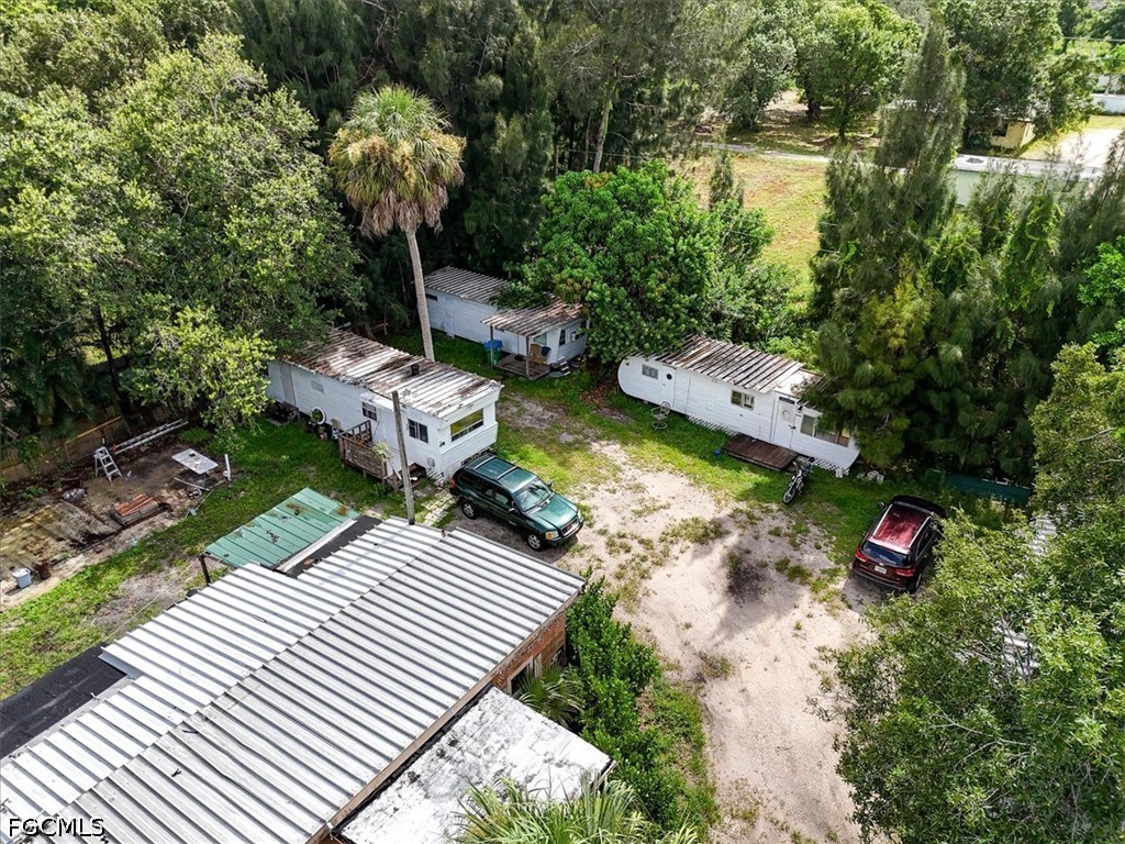 6 Bed SingleFamilyResidence for Sale in Fort Myers, FL — photo 18