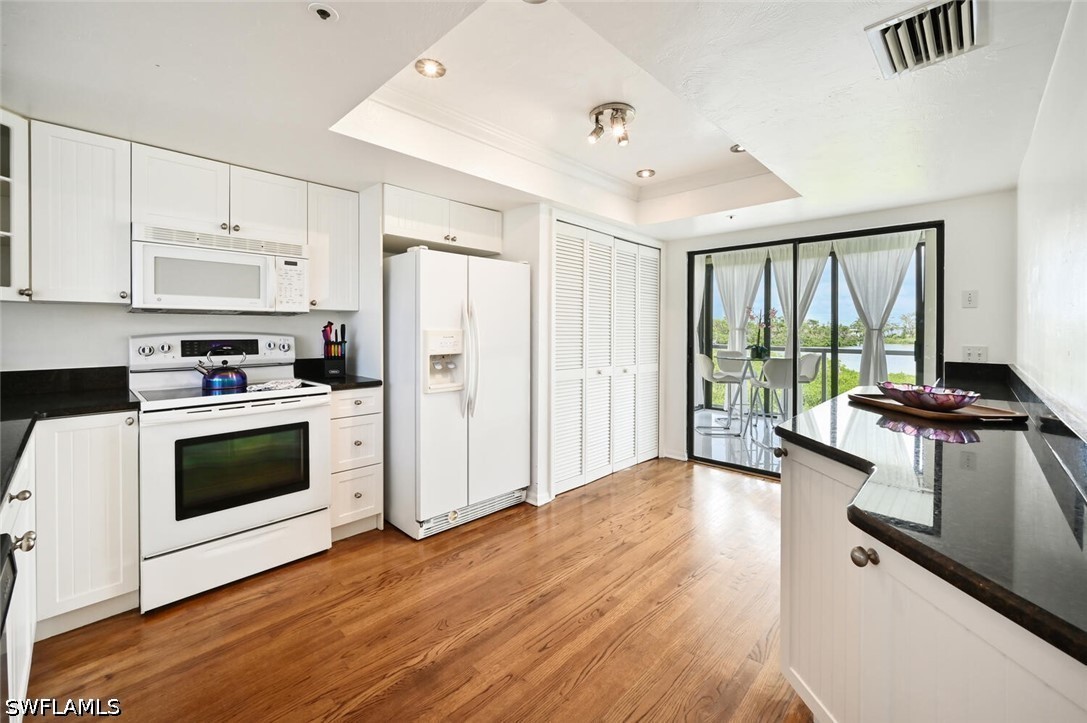 2 Bed Waterfront Home for Sale in Indian Bayou Subd, FL — photo 18