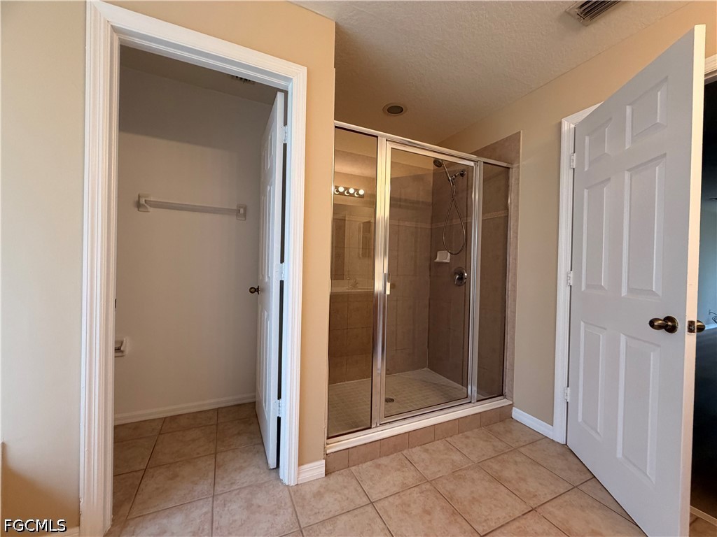 4 Bed SingleFamilyResidence for Sale in Sherwood, FL, $2,195 — photo 18