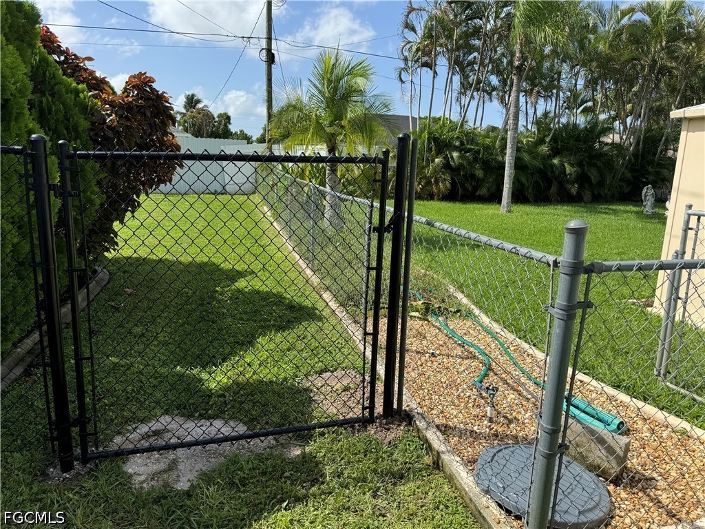 3 Bed SingleFamilyResidence for Sale in Cape Coral, FL — photo 18