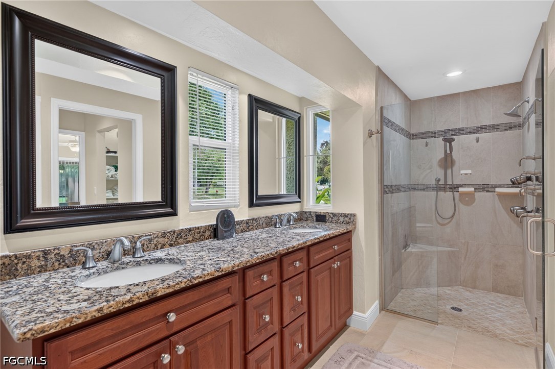 4 Bed SingleFamilyResidence for Sale in Fort Myers, photo 18