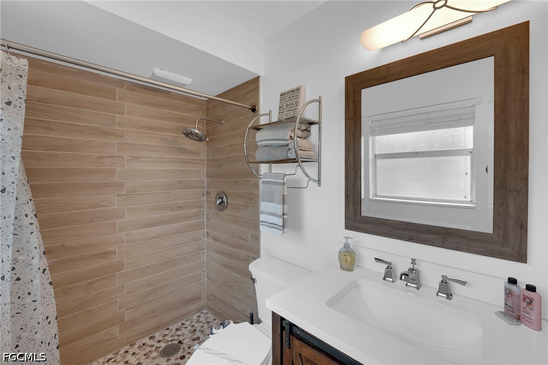 2 Bed SingleFamilyResidence for Sale in Cape Coral, photo 18