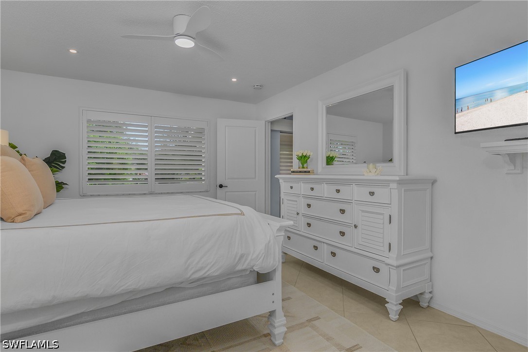 2 Bed Condominium for Sale in Naples, FL, $359,000 — photo 18