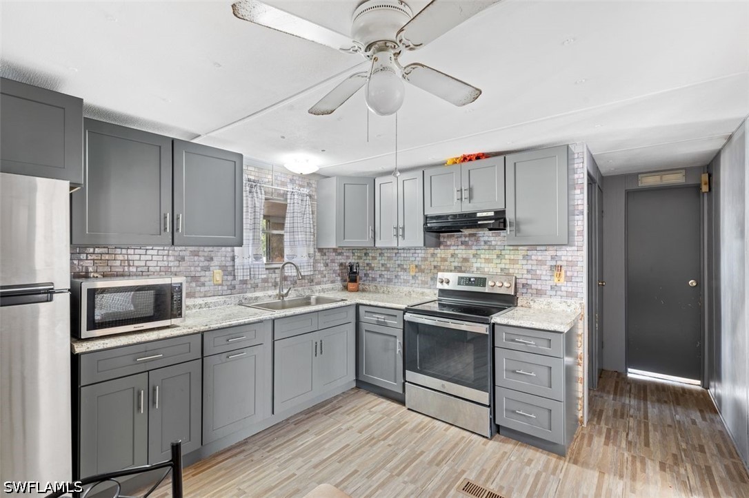 3 Bed ManufacturedHome for Sale in North Fort Myers, FL — photo 18