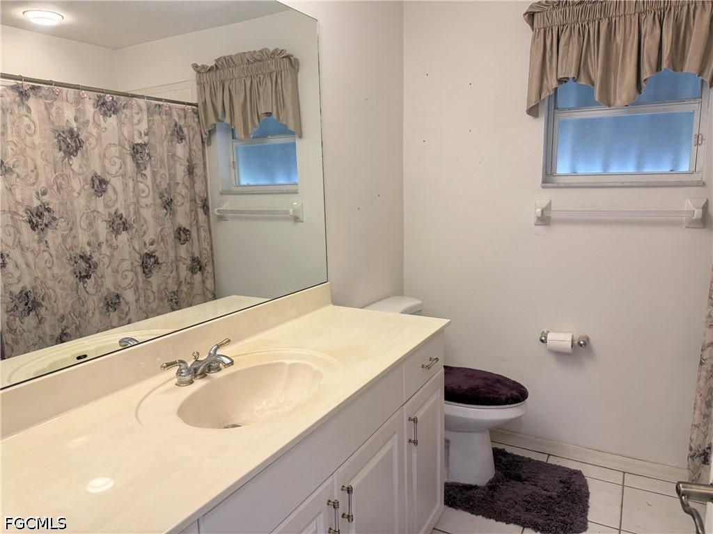 3 Bed Pool Home for Sale in Cape Coral, photo 18