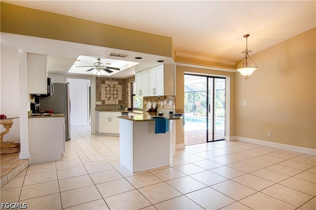 3 Bed Pool Home for Sale in The Forest, FL, $2,800 — photo 18