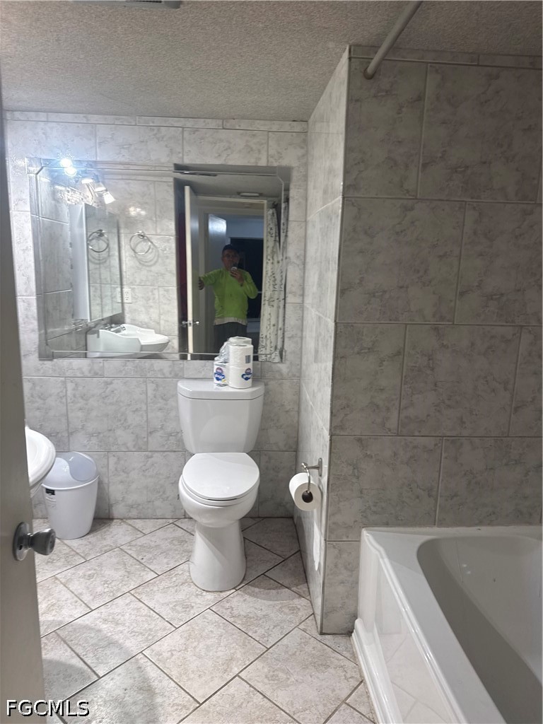 2 Bed Pool Home for Sale in Fort Myers, FL, $84,950 — photo 18
