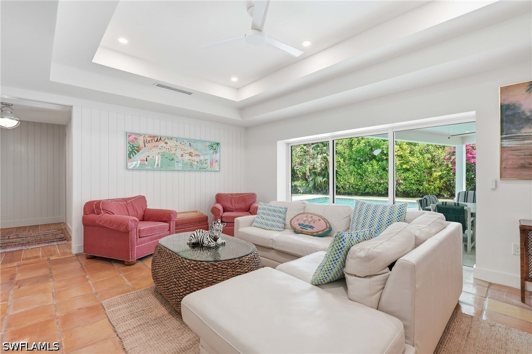 4 Bed Pool Home for Sale in Park Shore, photo 18