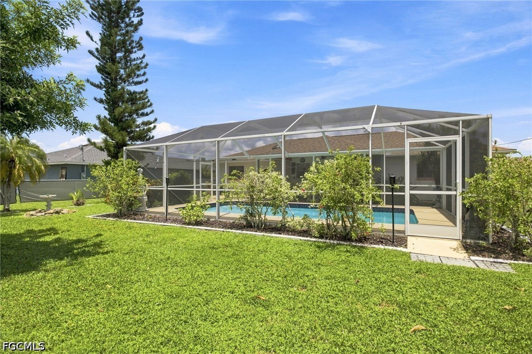 3 Bed Pool Home for Sale in Cape Coral, photo 18