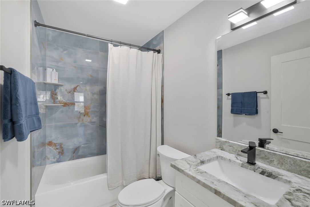 2 Bed Waterfront Home for Sale in Naples, photo 18