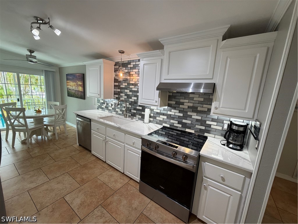 2 Bed SingleFamilyResidence for Sale in Fort Myers, photo 18
