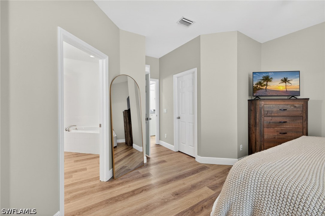 4 Bed SingleFamilyResidence for Sale in Cape Coral, photo 18