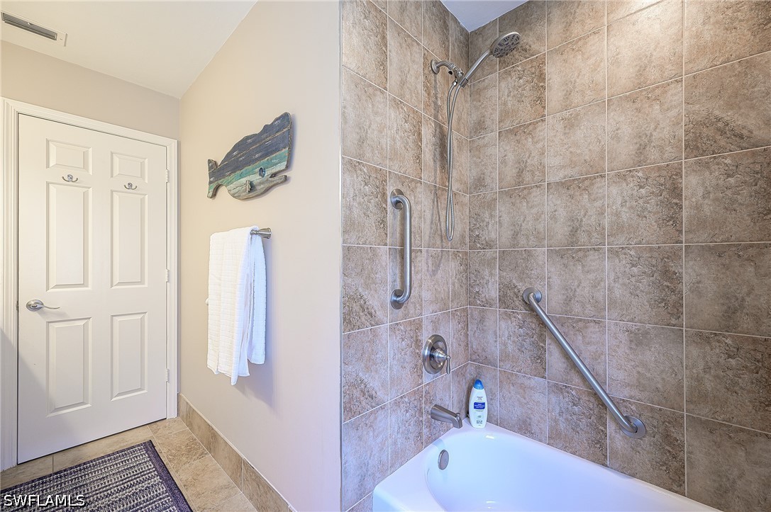 3 Bed Pool Home for Sale in Naples Park, photo 18