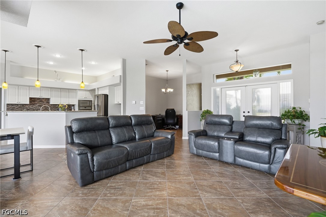 3 Bed Pool Home for Sale in Cape Coral, photo 18