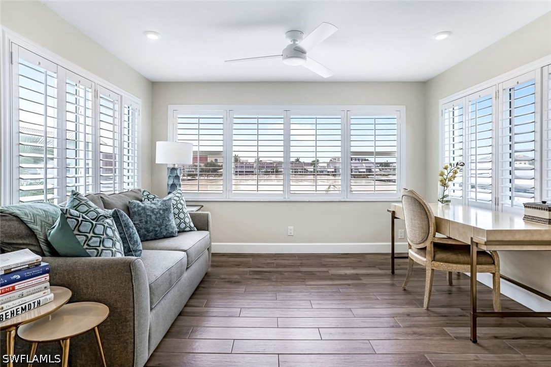 2 Bed Waterfront Home for Sale in Marina Manor, photo 18