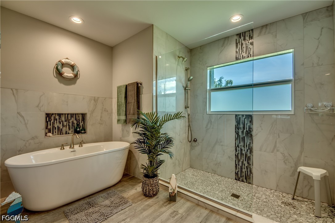 3 Bed Pool Home for Sale in Cape Coral, photo 18