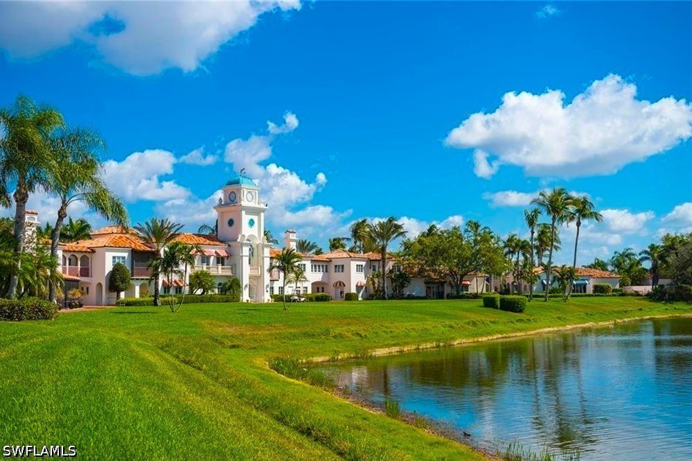 3 Bed Waterfront Home for Sale in Village Walk, photo 18