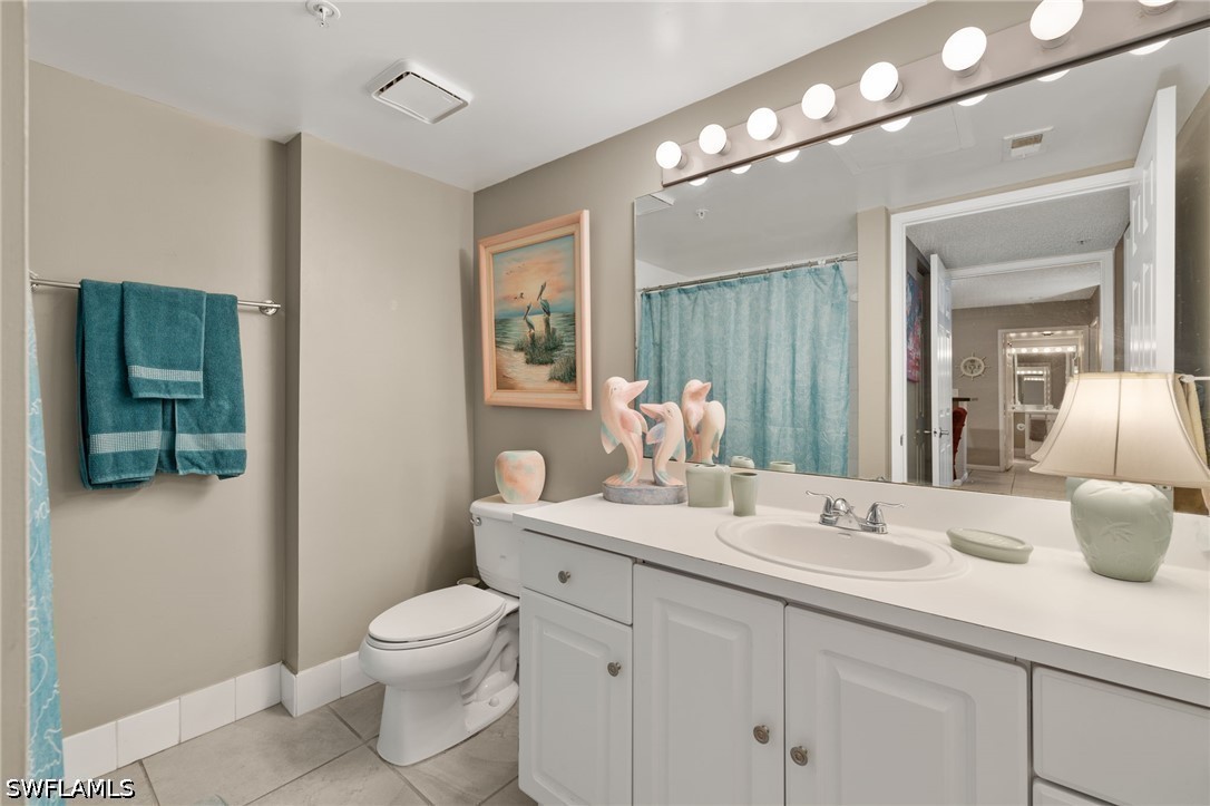 2 Bed Condominium for Sale in Napoli, photo 18