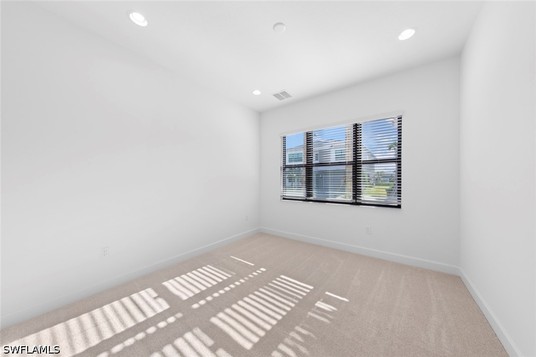 3 Bed SingleFamilyResidence for Sale in Estero, photo 18