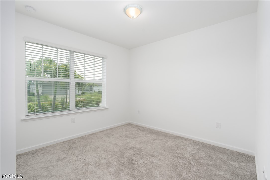 3 Bed SingleFamilyResidence for Sale in Northridge, photo 18