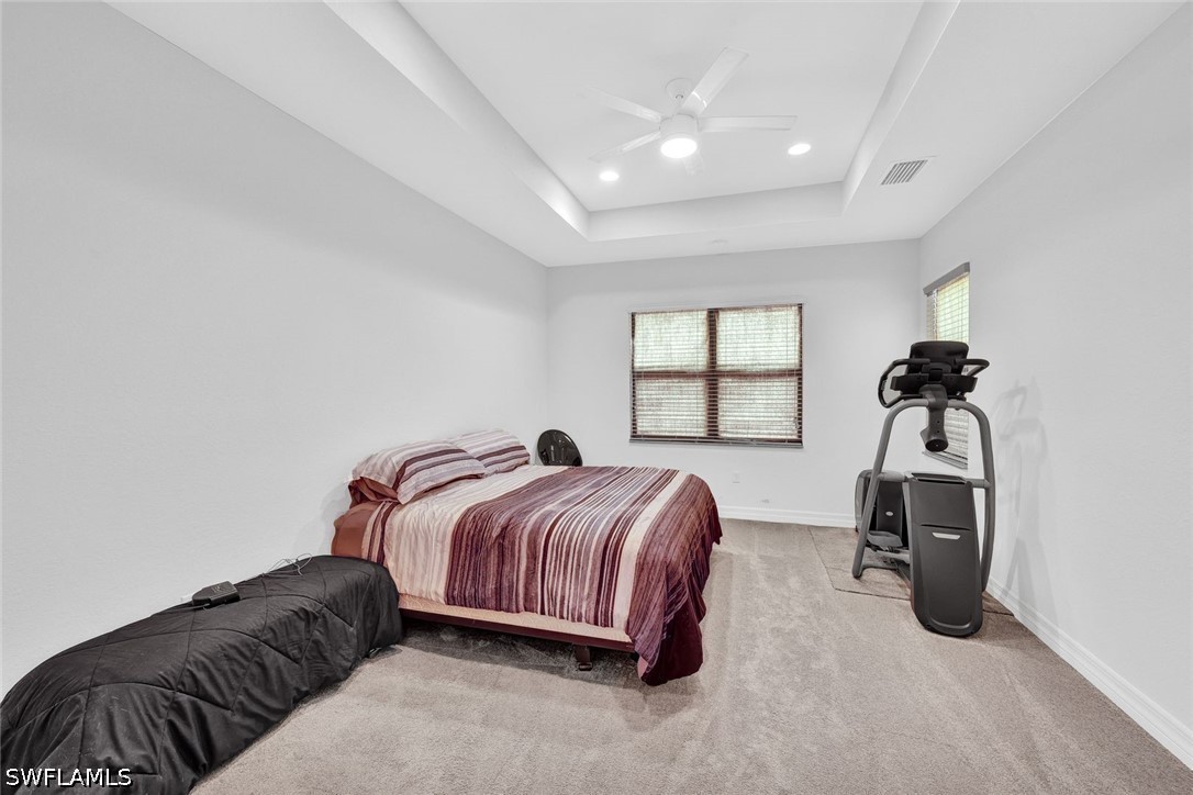 5 Bed Pool Home for Sale in Marbella Isles, photo 18