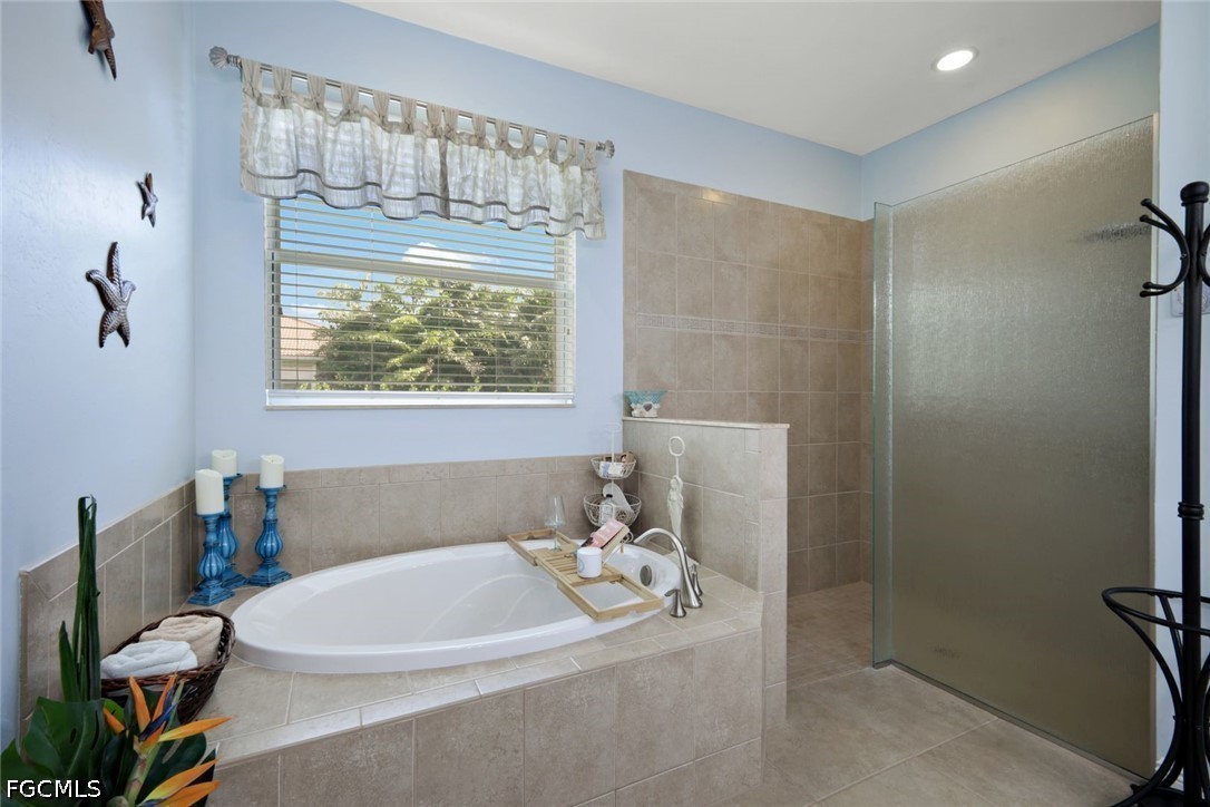 3 Bed SingleFamilyResidence for Sale in Banyan Bay, photo 18