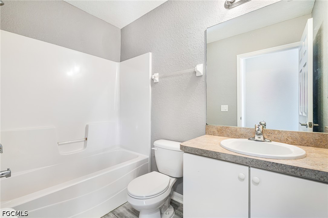 3 Bed SingleFamilyResidence for Sale in Port Charlotte, photo 18