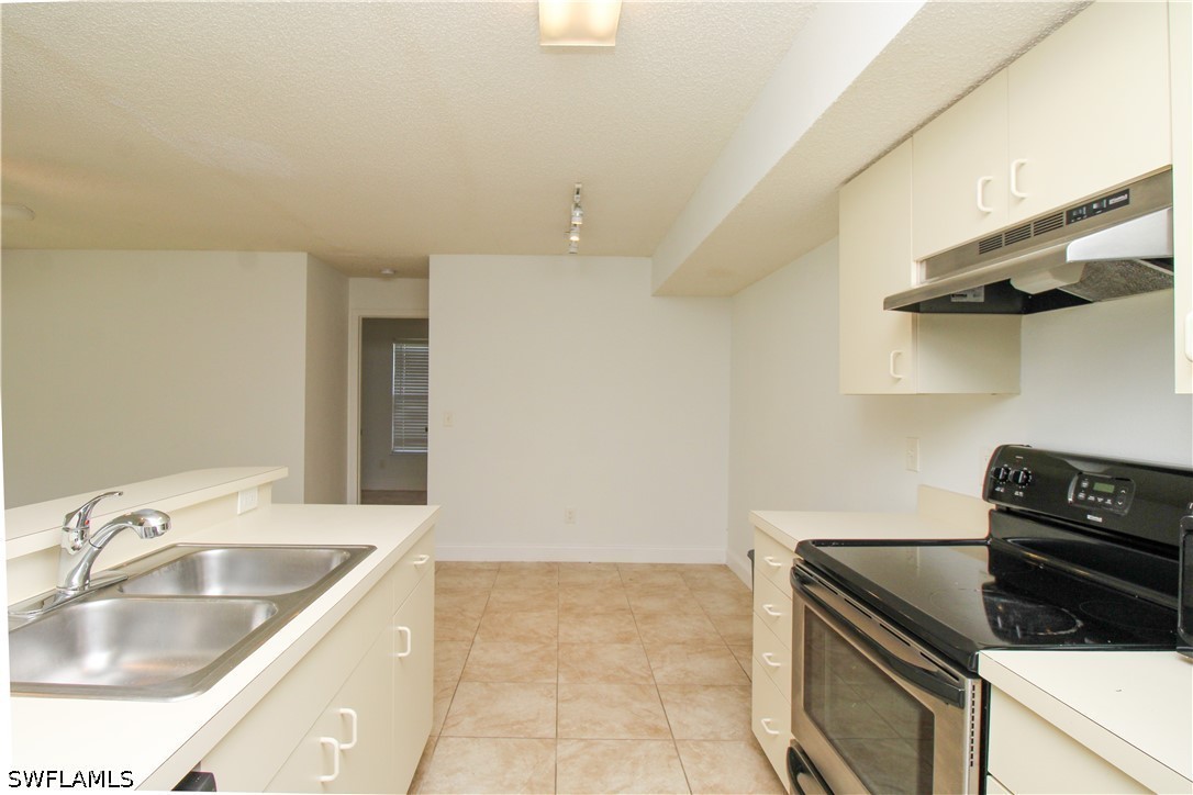 1 Bed Condominium for Sale in Oasis, photo 18