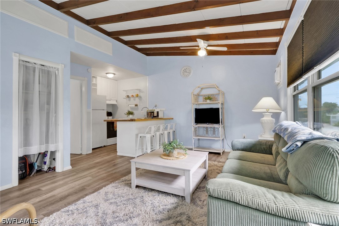 3 Bed Duplex for Sale in Cases, photo 18