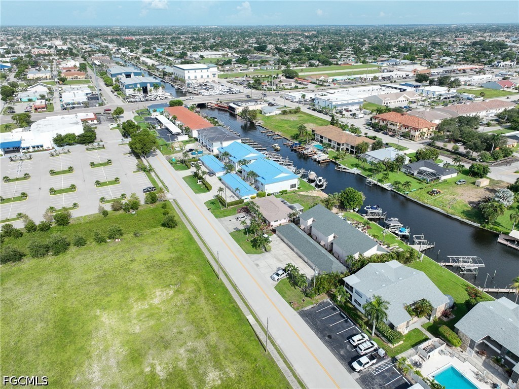 4 Bed Waterfront Home for Sale in Cape Coral, photo 18