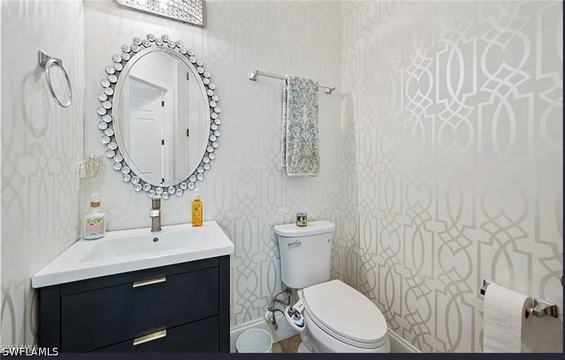 5 Bed Pool Home for Sale in Belle Lago Estates, photo 18