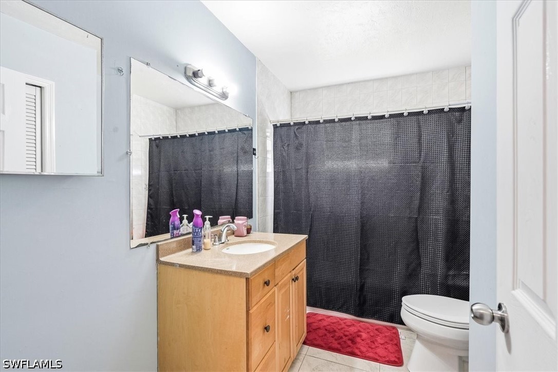 3 Bed SingleFamilyResidence for Sale in Naples, photo 18