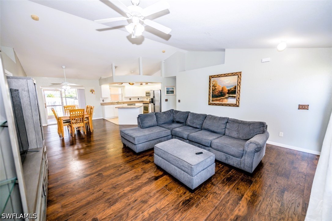 4 Bed SingleFamilyResidence for Sale in Cape Coral, photo 18