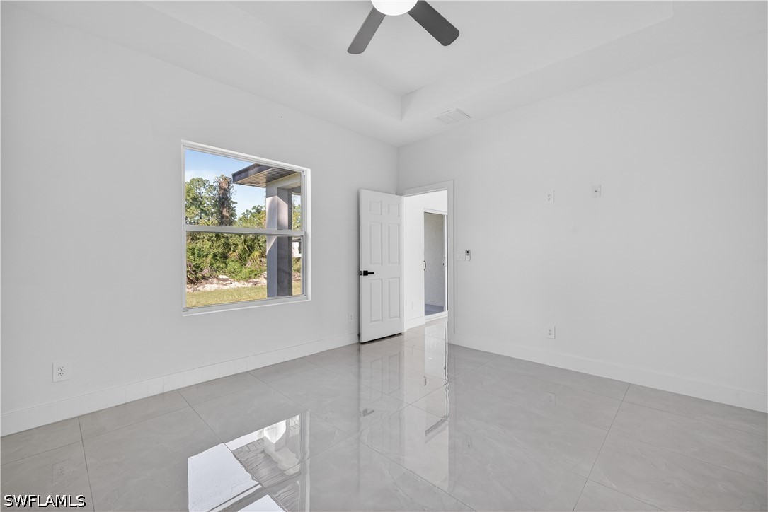 4 Bed SingleFamilyResidence for Sale in Lehigh Acres, photo 18