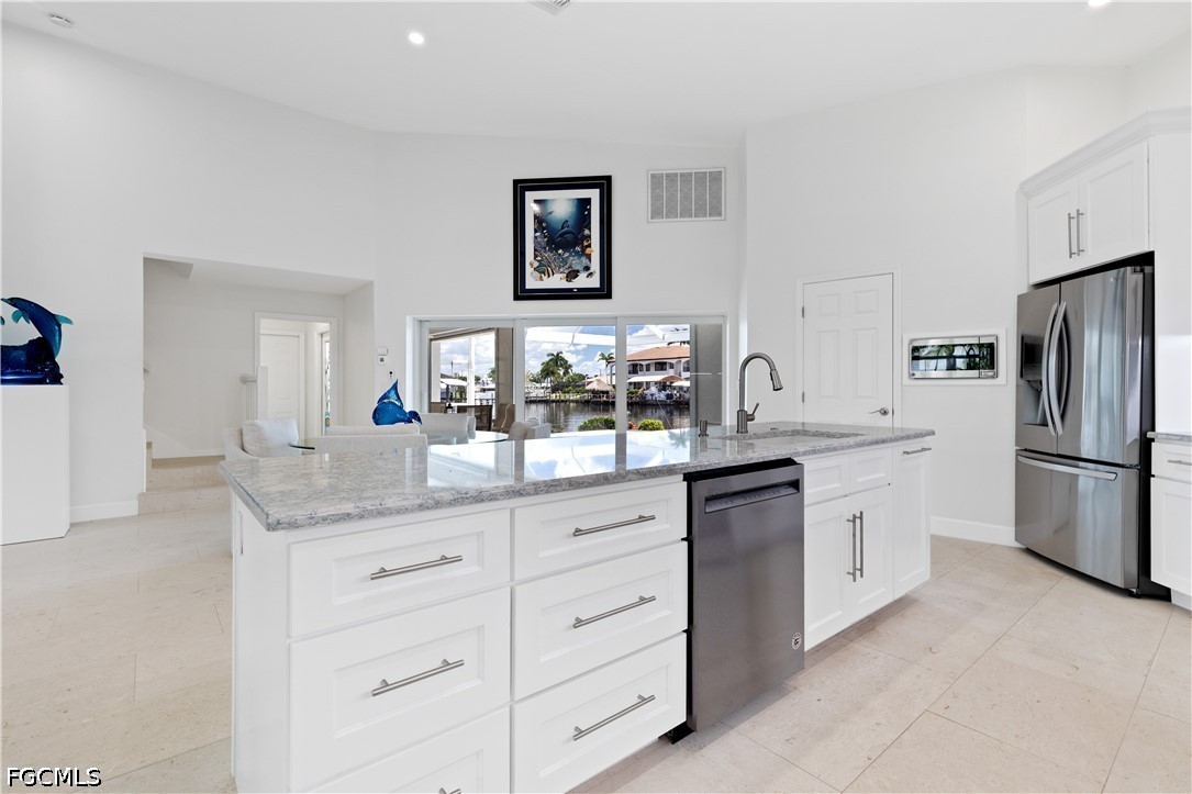 3 Bed Pool Home for Sale in Cape Coral, photo 18
