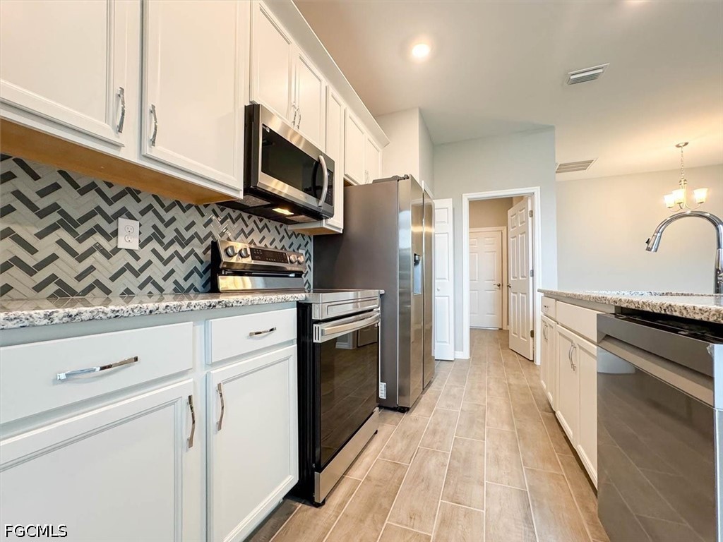 3 Bed SingleFamilyResidence for Sale in Cape Coral, photo 18