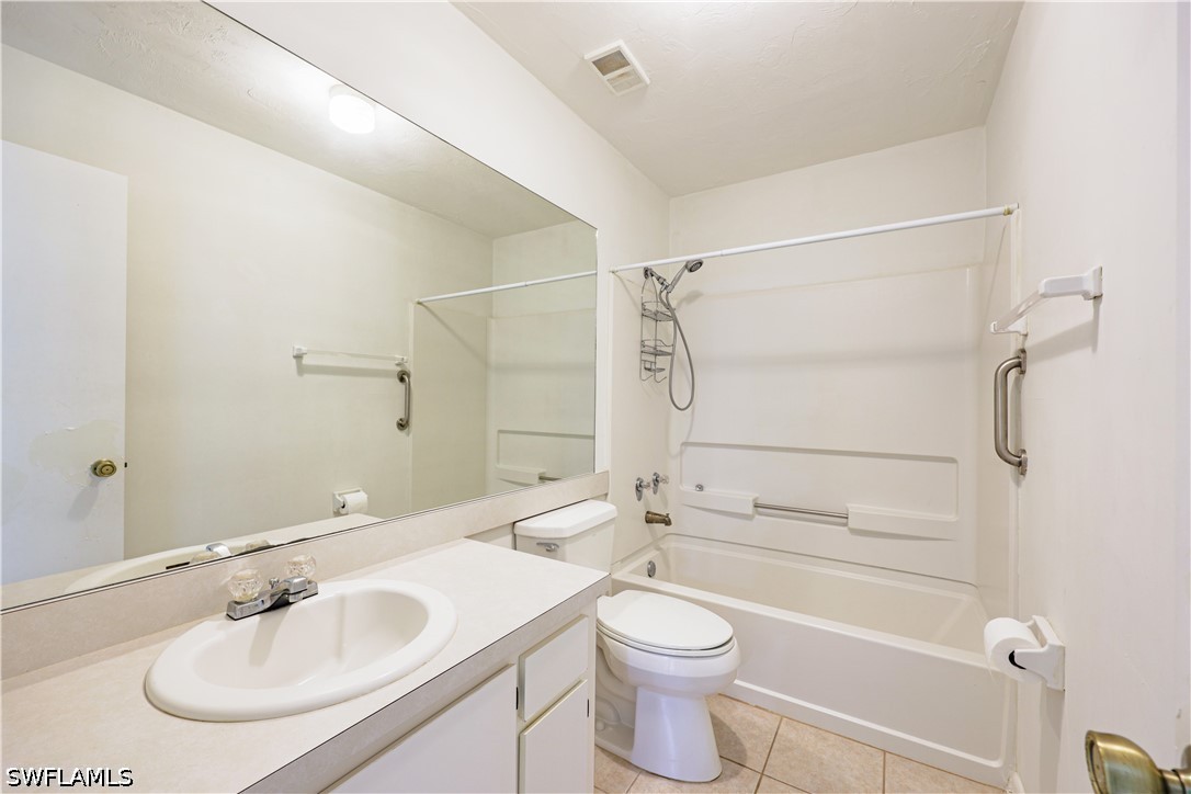 2 Bed Condominium for Sale in Winterpark, photo 18