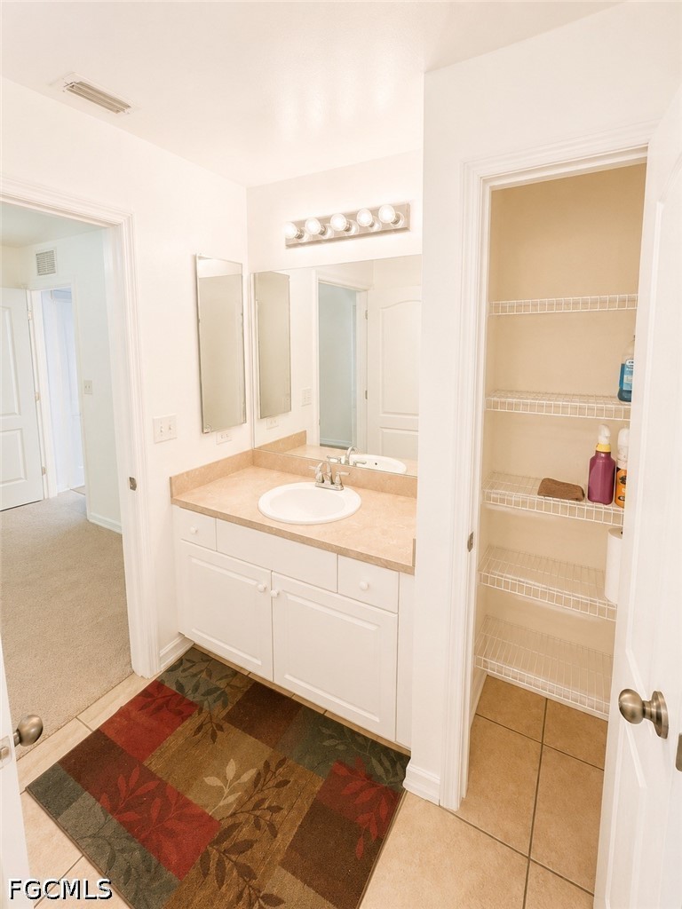 3 Bed SingleFamilyResidence for Sale in Cape Coral, photo 18