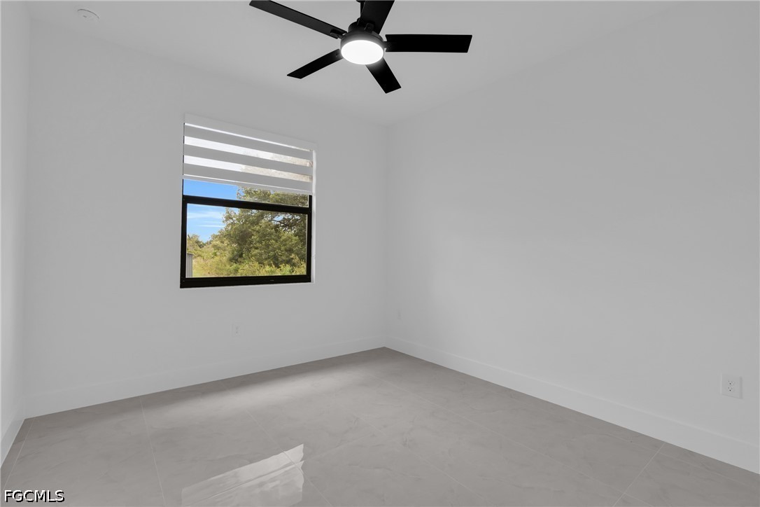 4 Bed SingleFamilyResidence for Sale in Lehigh Acres, photo 18