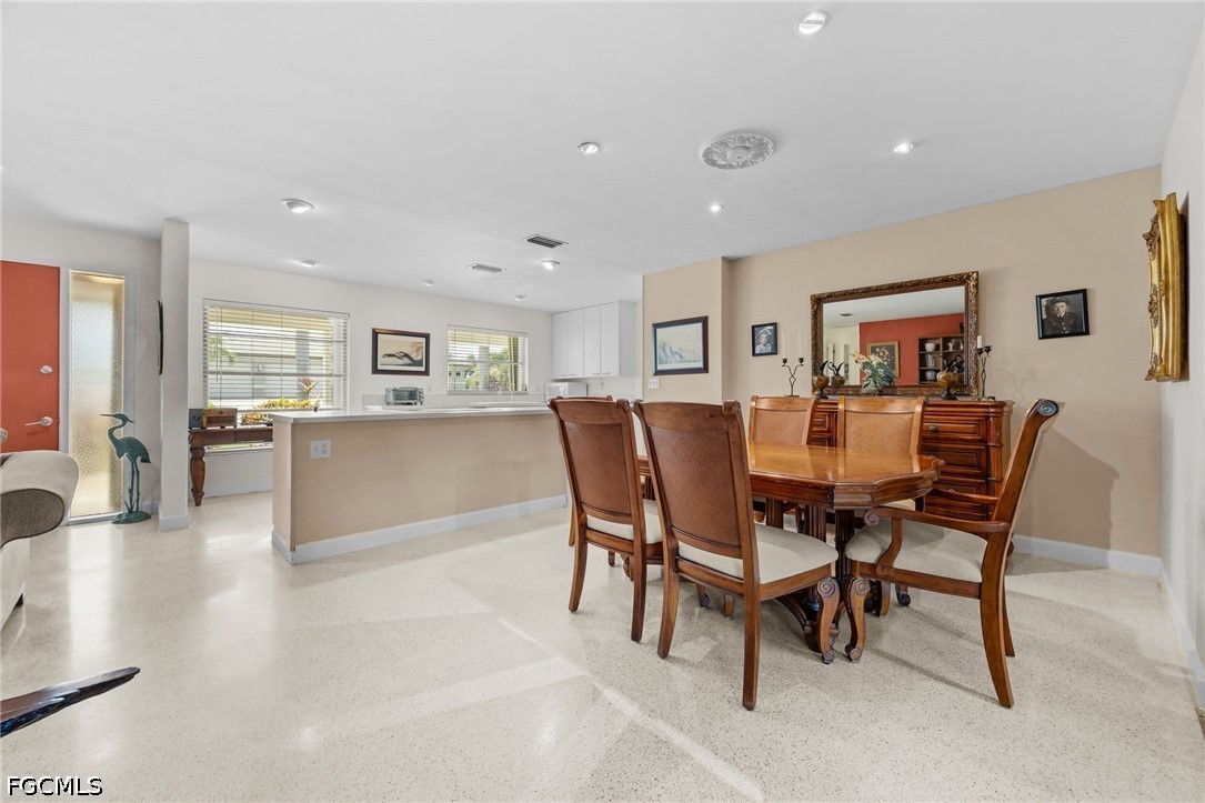 3 Bed Waterfront Home for Sale in Cape Coral, photo 18