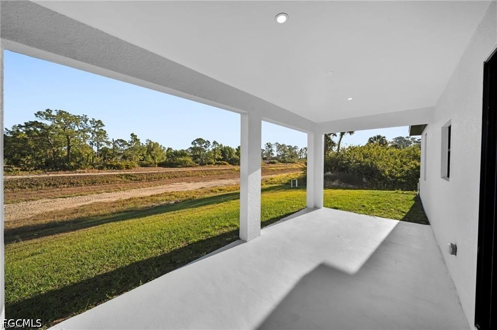 3 Bed SingleFamilyResidence for Sale in Lehigh Acres, photo 18