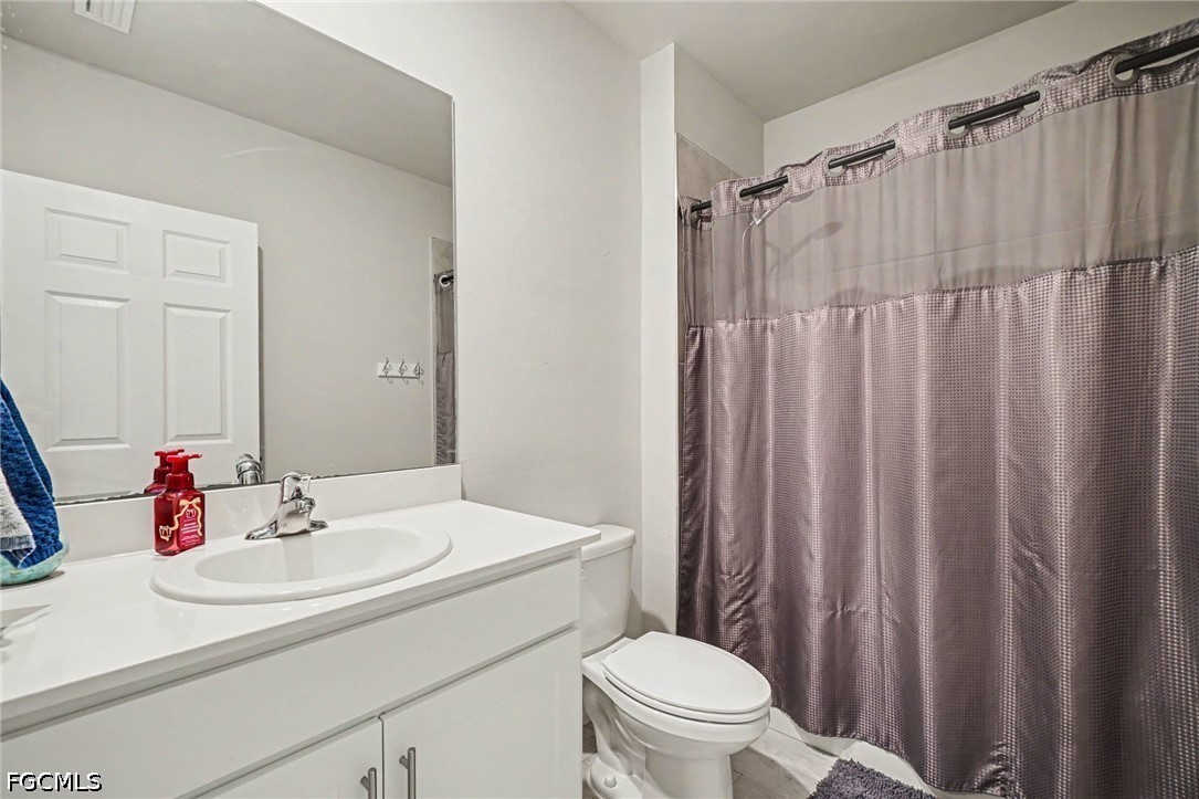 4 Bed SingleFamilyResidence for Sale in Cape Coral, photo 18