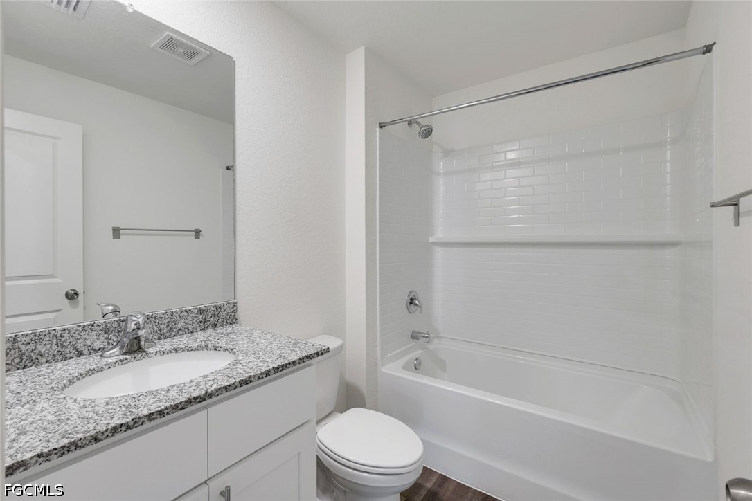 4 Bed SingleFamilyResidence for Sale in Cape Coral, photo 18