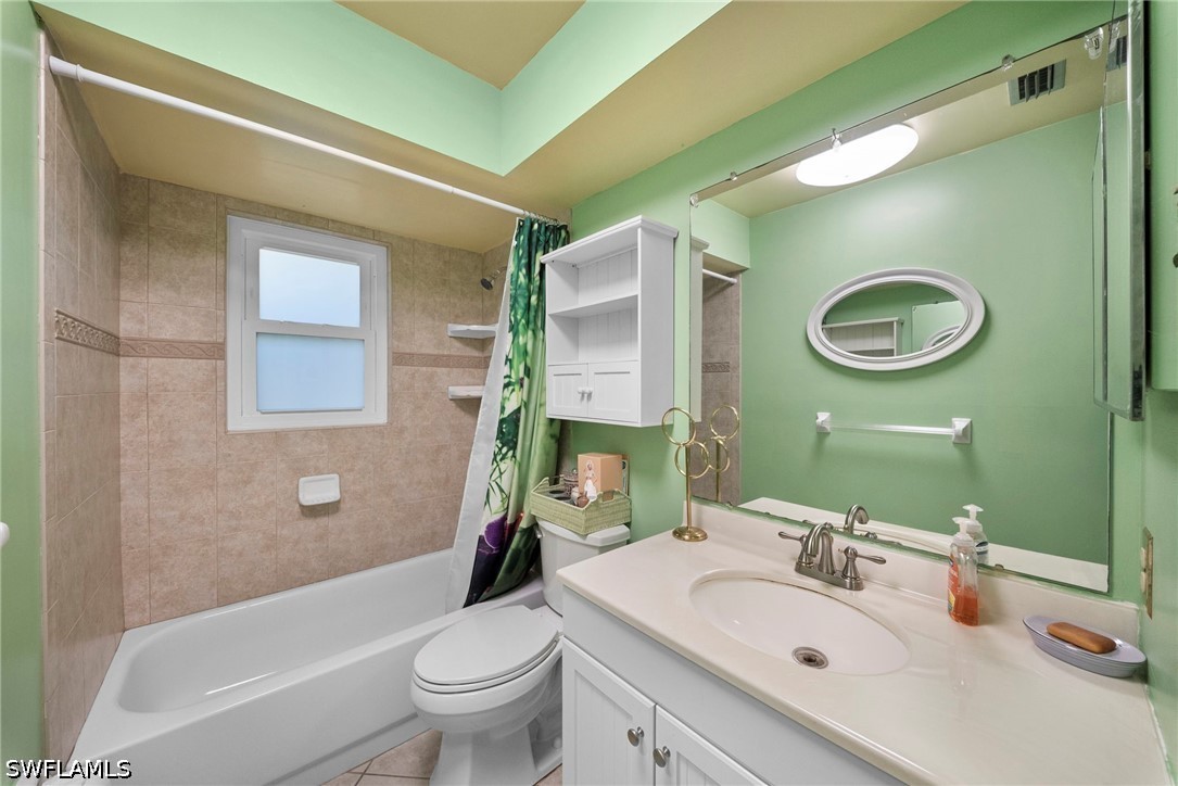 3 Bed Pool Home for Sale in San Carlos Park, photo 18