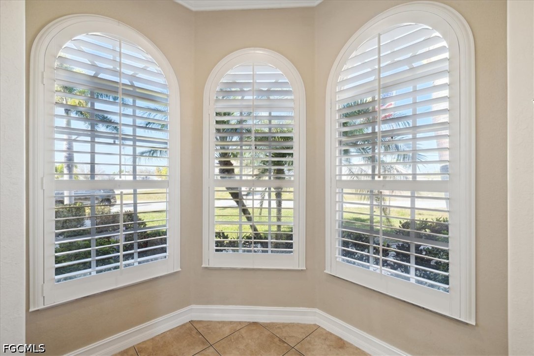 3 Bed Pool Home for Sale in Cape Coral, photo 18