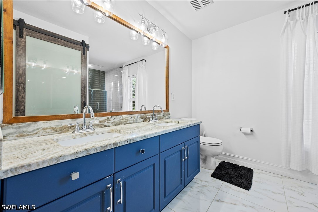 3 Bed SingleFamilyResidence for Sale in Mirror Lakes, photo 18
