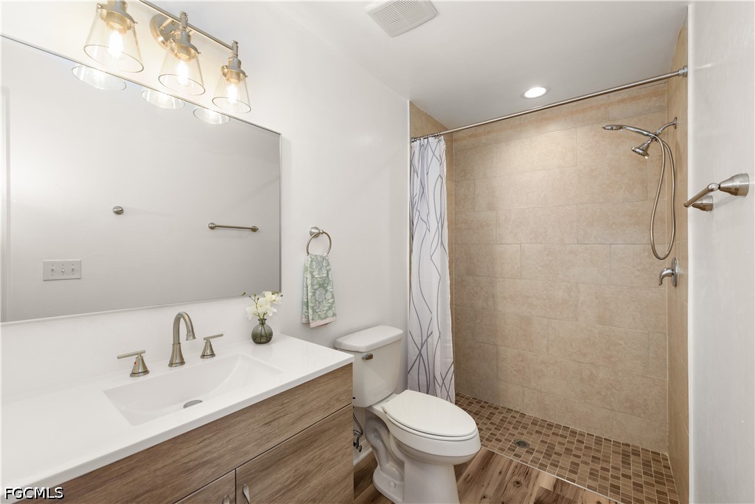 3 Bed Waterfront Home for Sale in Cape Coral, photo 18