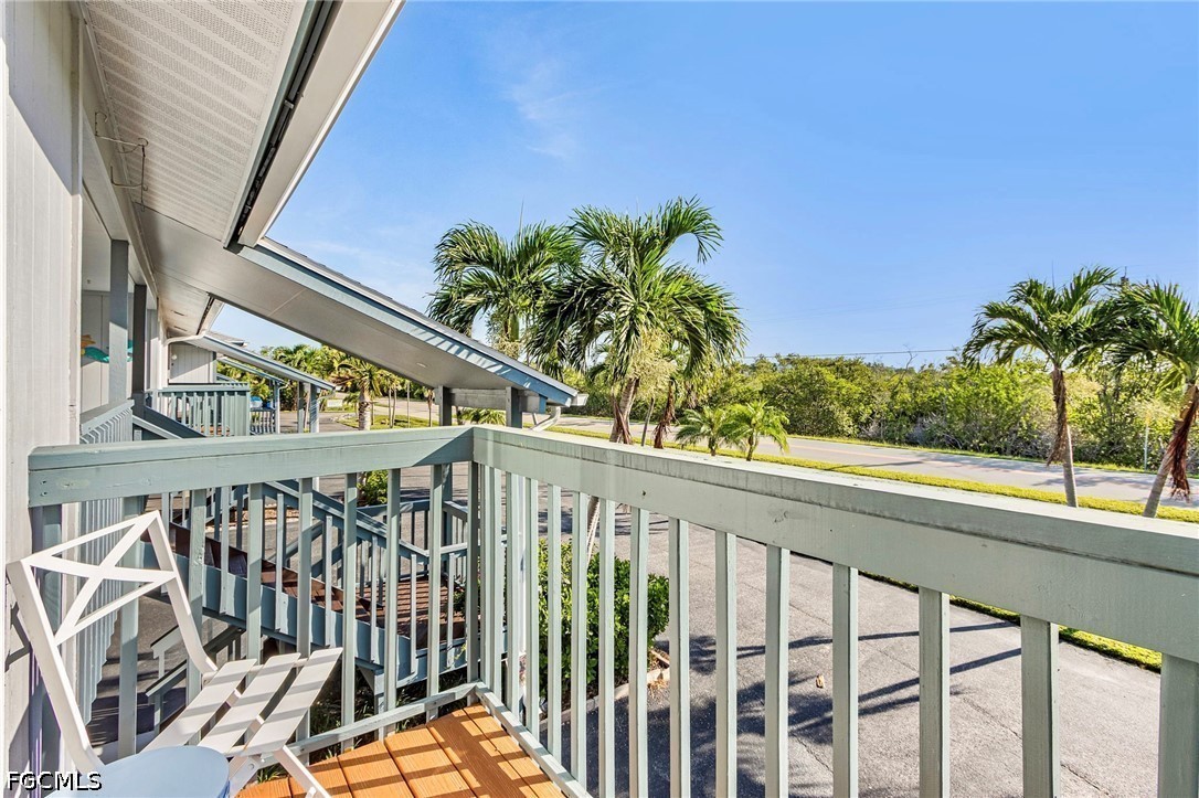 2 Bed Waterfront Home for Sale in Bokeelia, photo 18