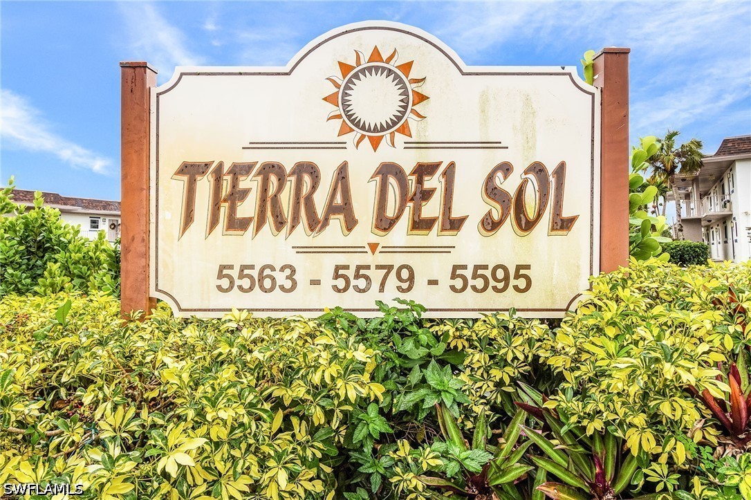 2 Bed Condominium for Sale in Naples, photo 18