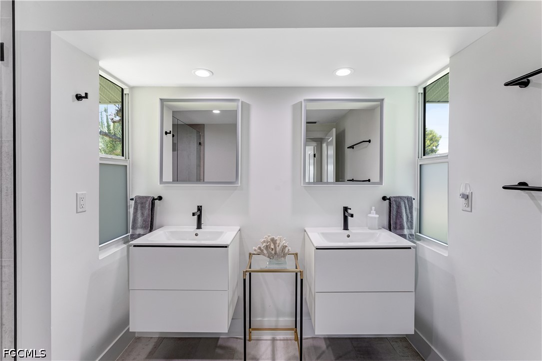 3 Bed Pool Home for Sale in Fort Myers Beach, photo 18